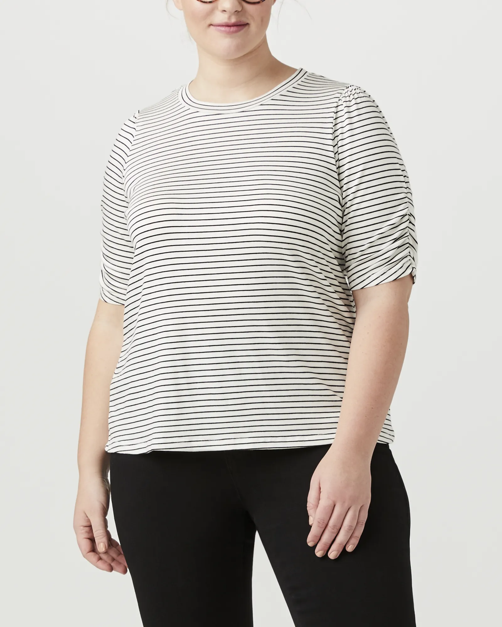 Alba Ruched-Sleeve Tee | Black / White