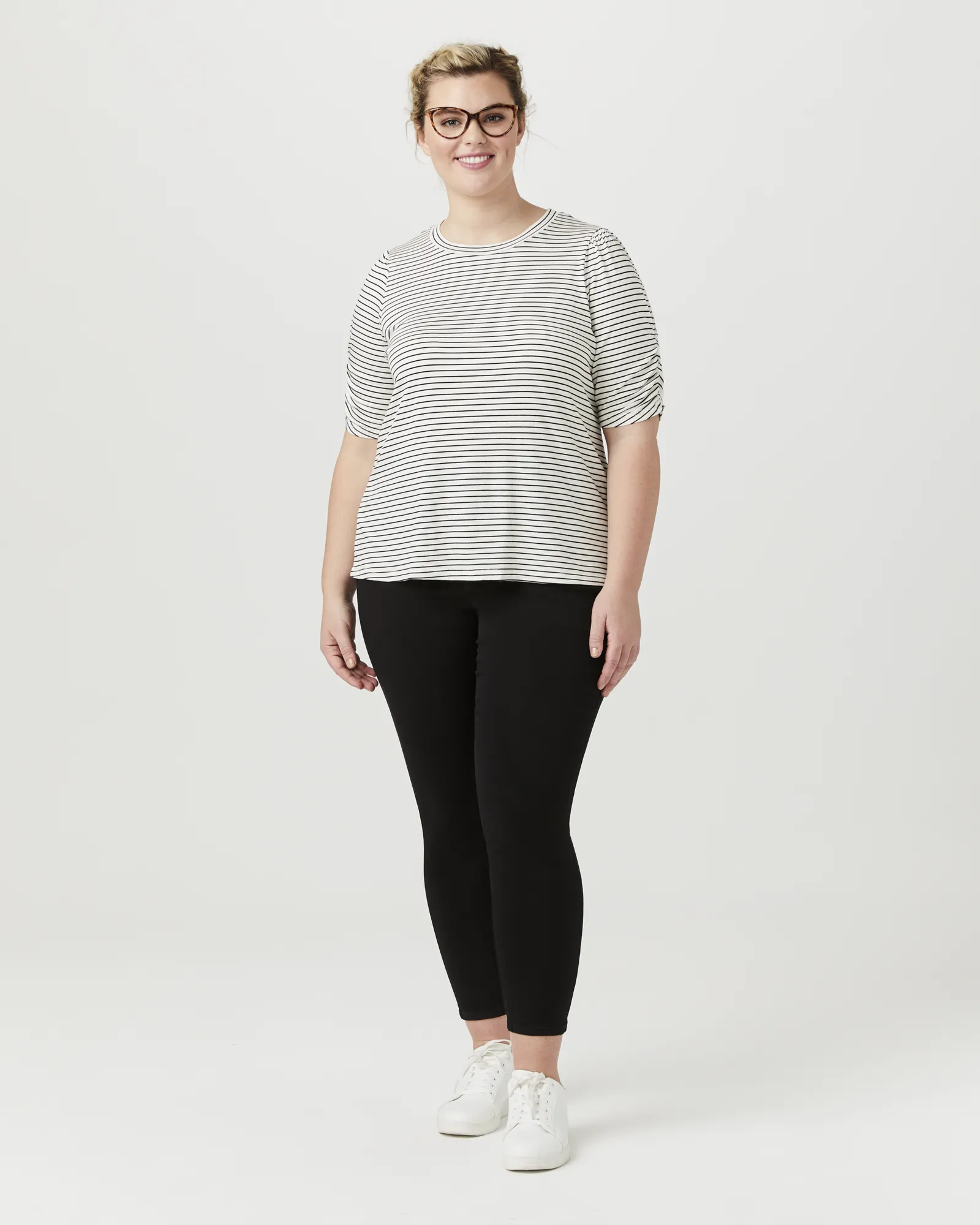 Alba Ruched-Sleeve Tee | Black / White